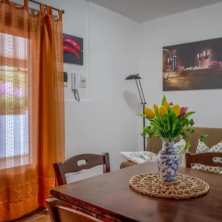 Bed & Bike Casa Dei Papi 公寓 费拉约港