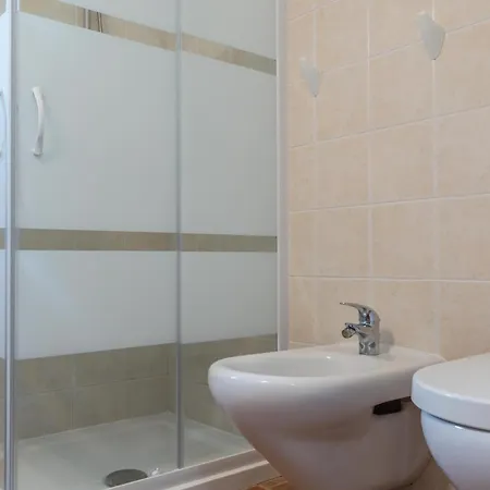 Bed & Bike Casa Dei Papi 公寓 费拉约港